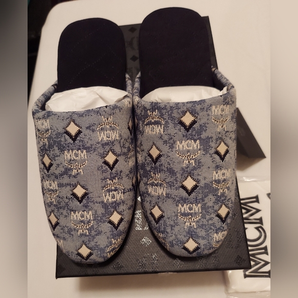 NEW MCM Slippers Monogram With Dust Bag, Box, Care Card Size Womens 7-7.5 Cotton - Picture 3 of 16